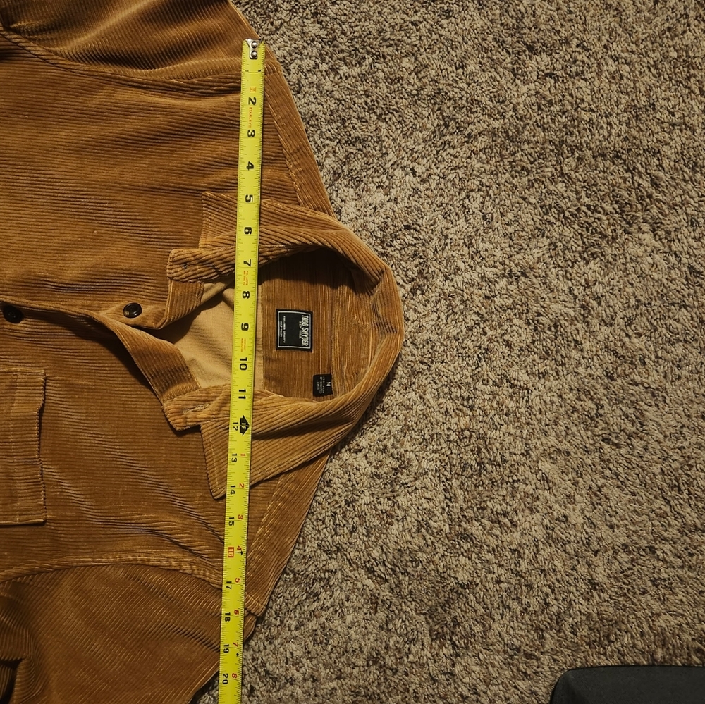 Todd Snyder Men's Tan Corduroy Button-Down Shirt - Picture 6 of 7